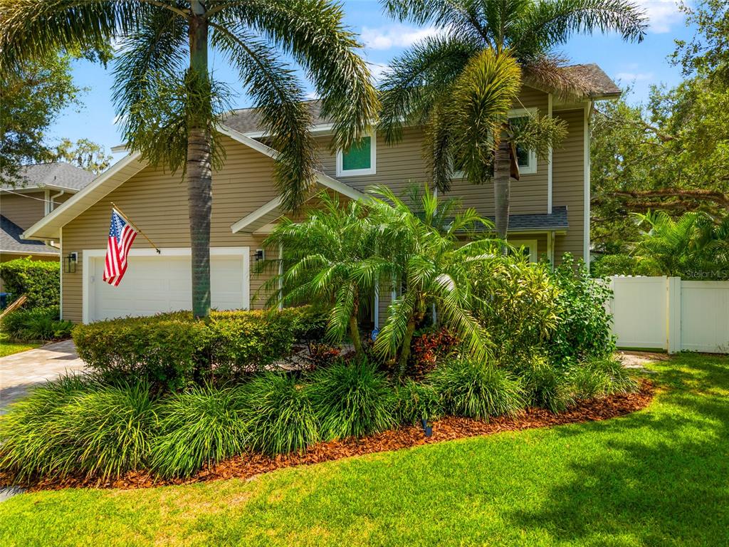 3114 W COACHMAN AVENUE