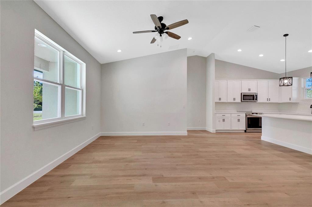 8090 N SANTOS DRIVE, CITRUS SPRINGS, FL — photo 4 of 30
