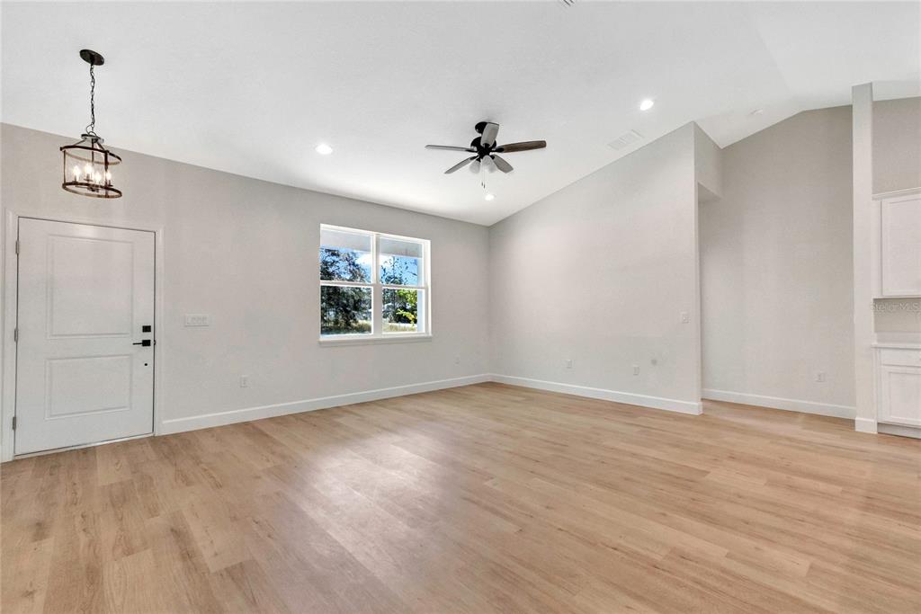8090 N SANTOS DRIVE, CITRUS SPRINGS, FL — photo 5 of 30
