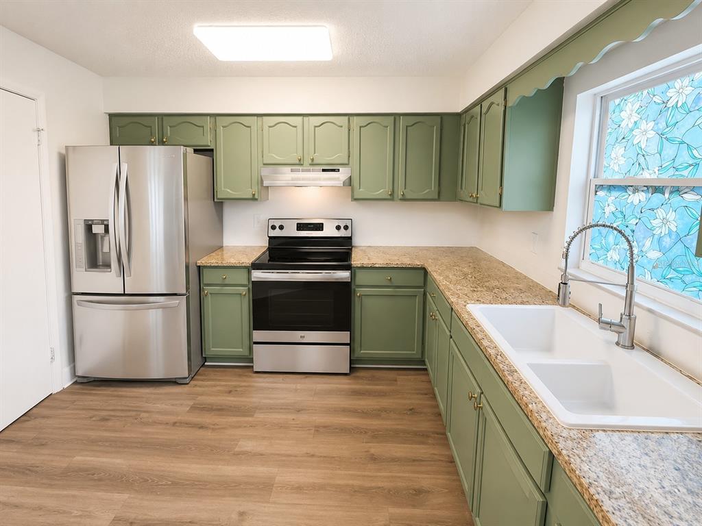 7313 THOMAS JEFFERSON CIRCLE E, BARTOW, FL — photo 2 of 11