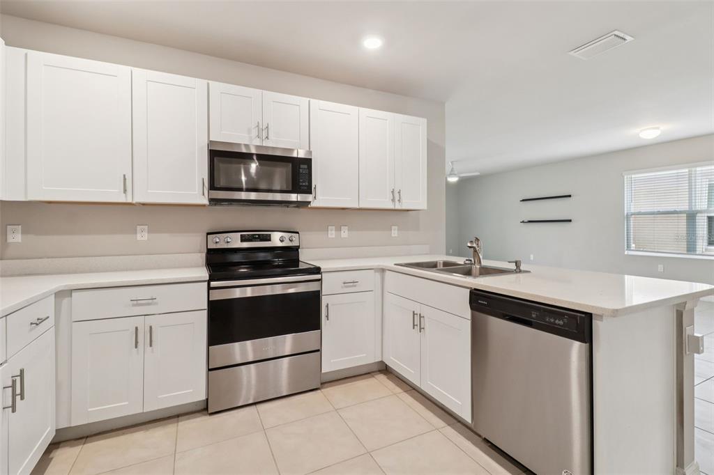 25152 E LENOX CIRCLE, PUNTA GORDA, FL — photo 5 of 30
