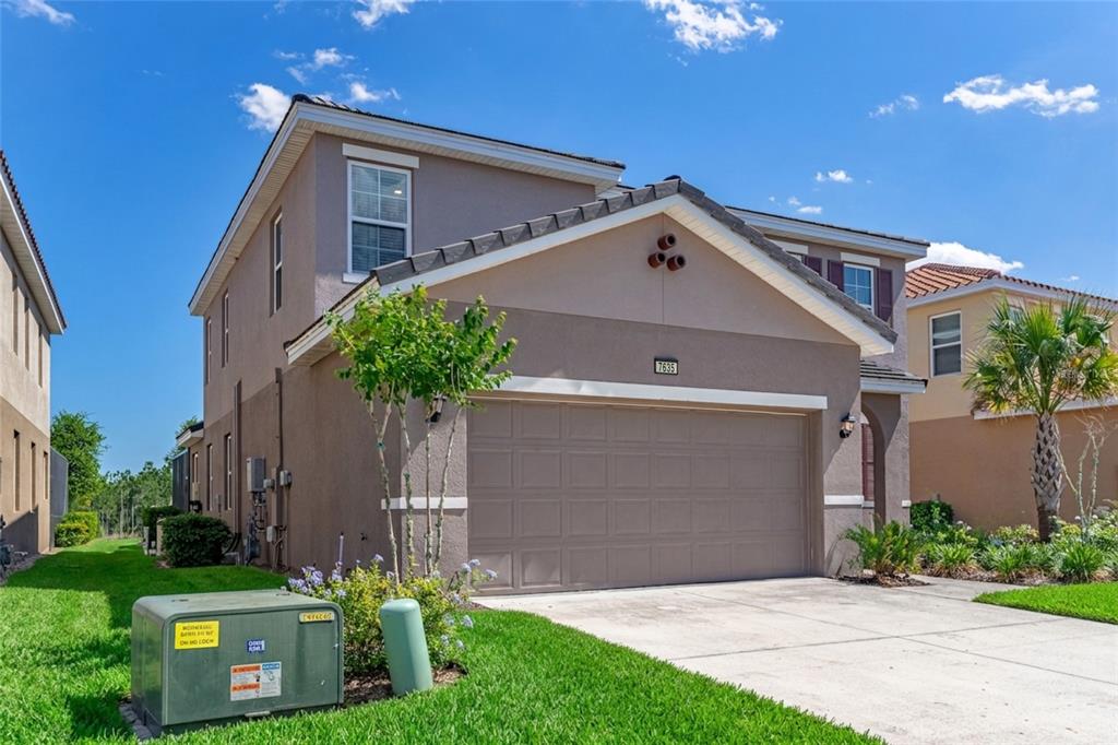 7635 OAKMOSS LOOP, DAVENPORT, FL — photo 4 of 30