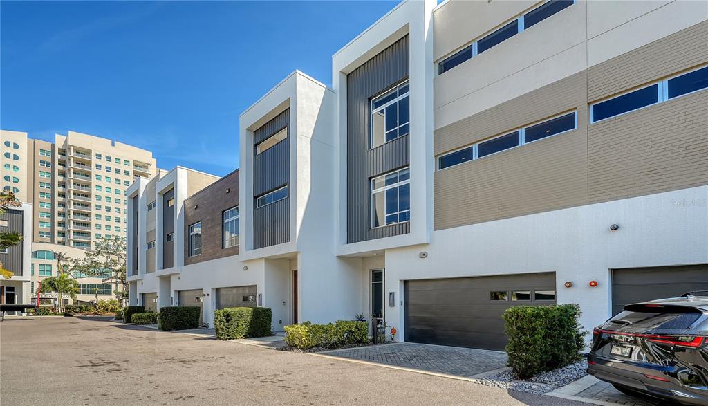 211 COSMOPOLITAN COURT UNIT 211