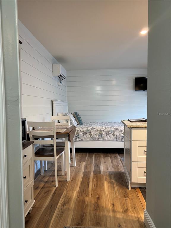 170 ROOSEVELT DRIVE UNIT 17, SARASOTA, FL — photo 5 of 18
