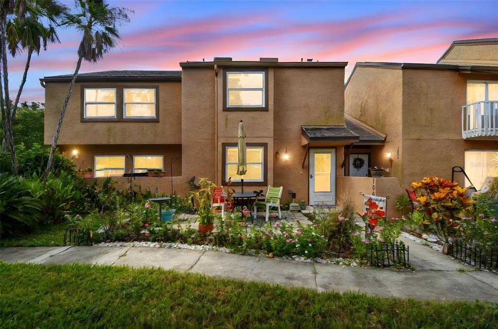 1804 CLEARBROOKE DRIVE UNIT 1804