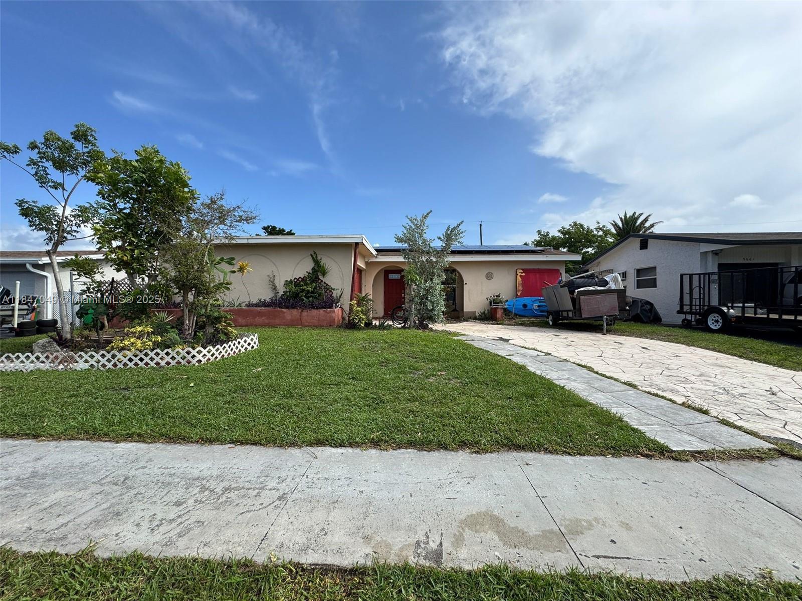 9671 NW 25th Ct, Sunrise FL 33322