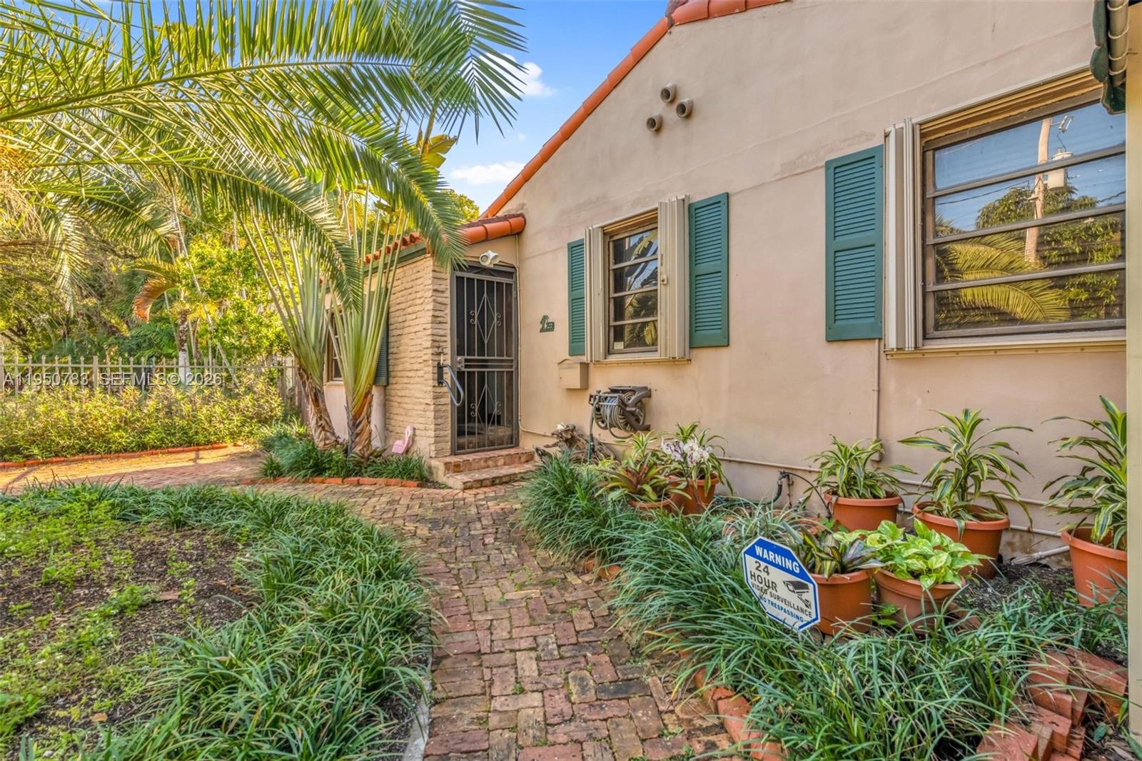 2550 Trapp Ave, Coconut Grove FL 33133