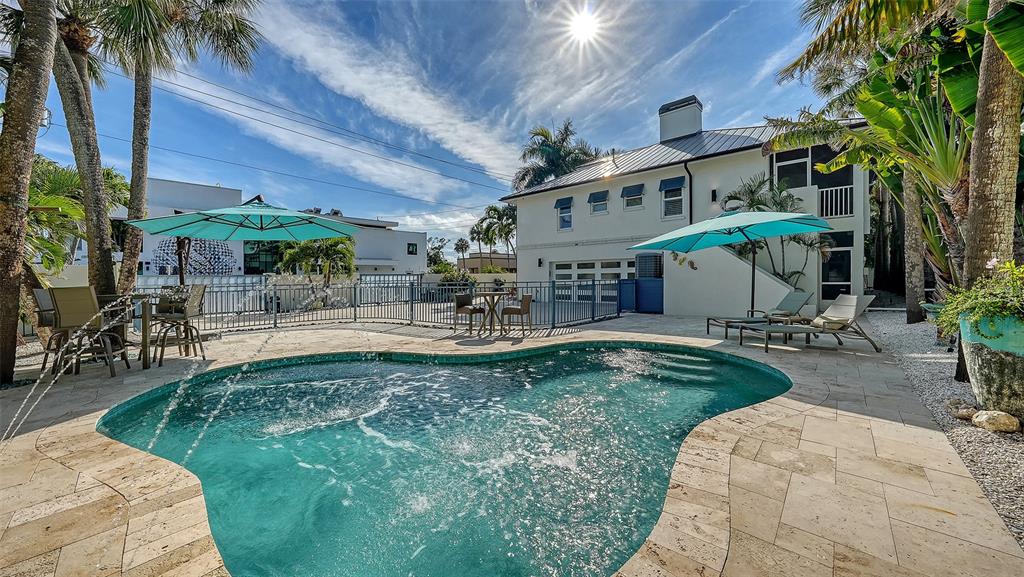 345 MADISON DRIVE, SARASOTA, FL — photo 4 of 17