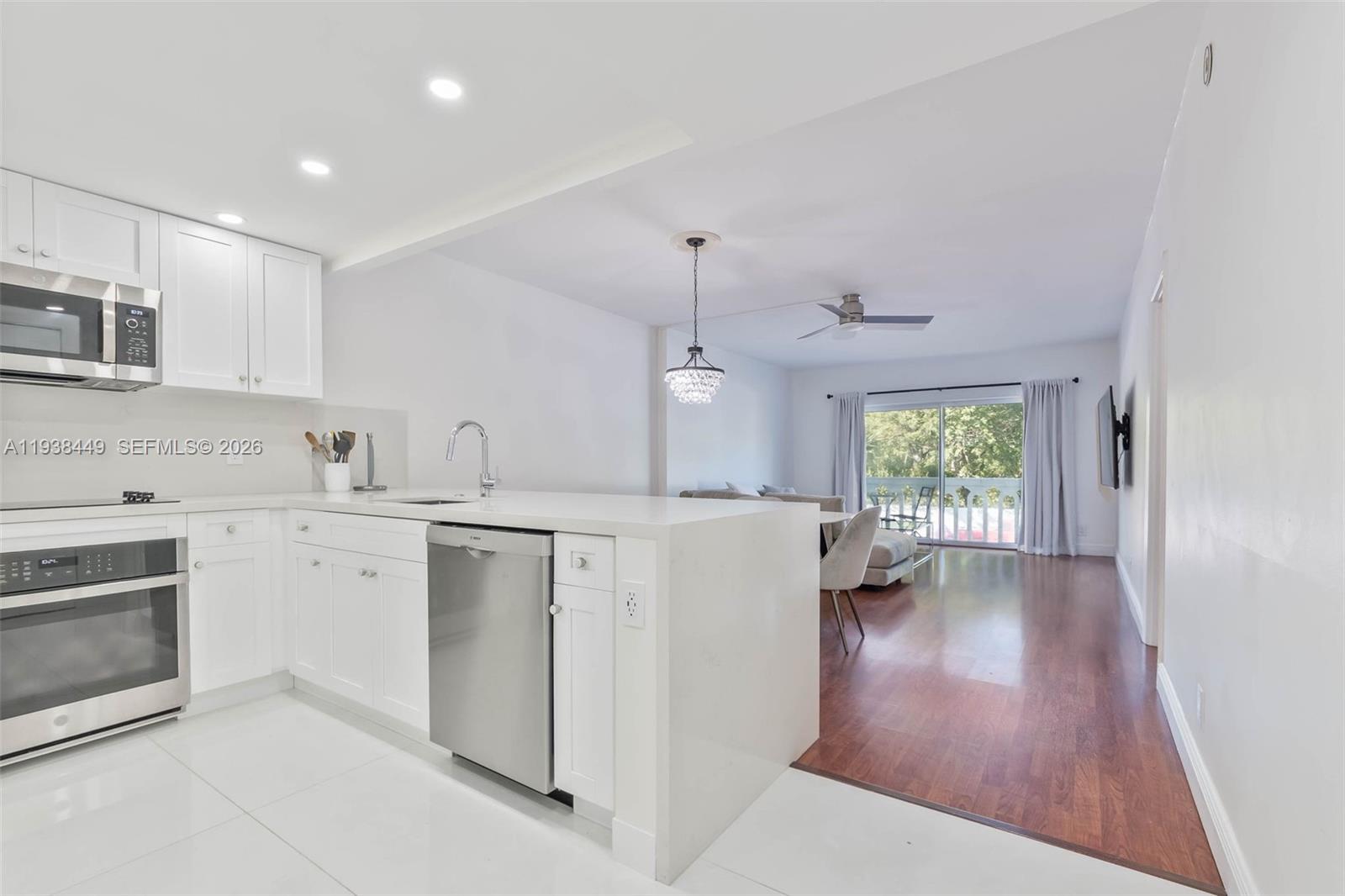 100 Edgewater Dr # 204, Coral Gables FL 33133