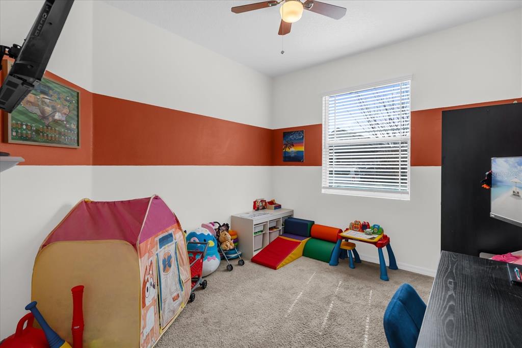 2401 AVIAN LOOP, KISSIMMEE, FL — photo 5 of 30