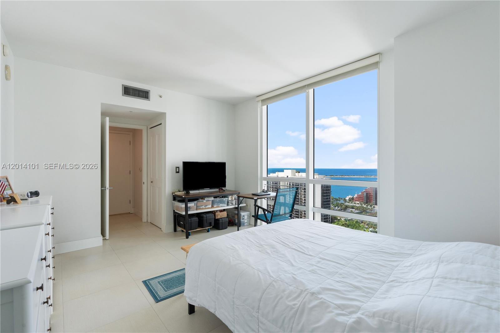 218 SE 14th St # 2208, Miami FL 33131