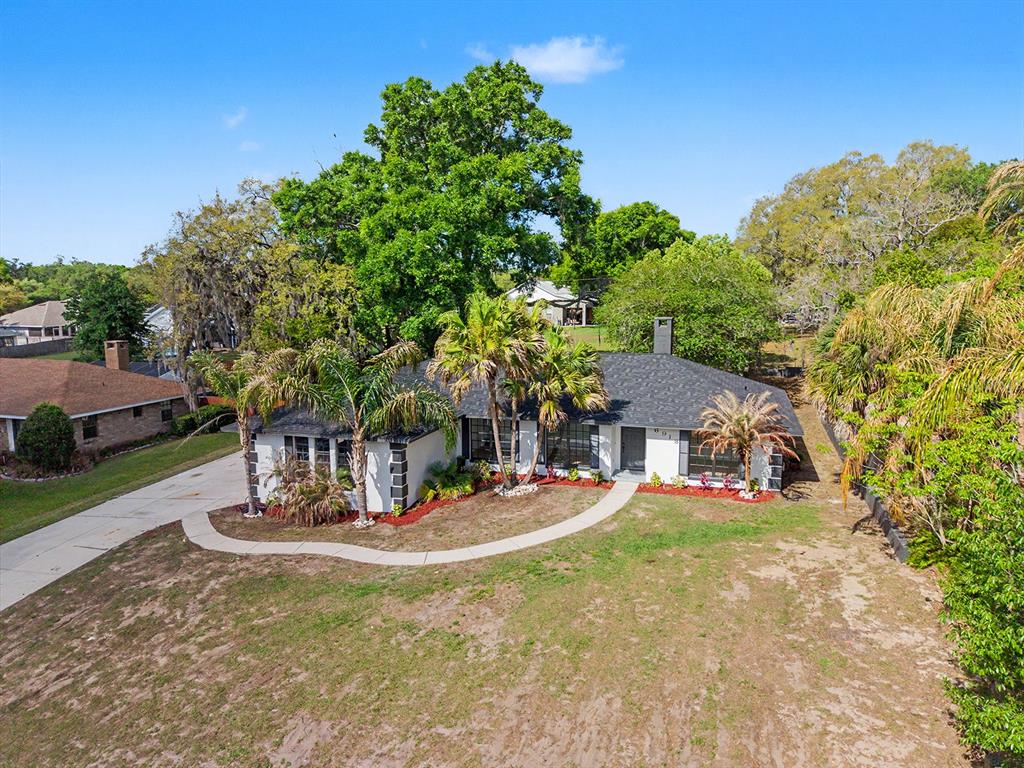 6918 ODONIEL LOOP W