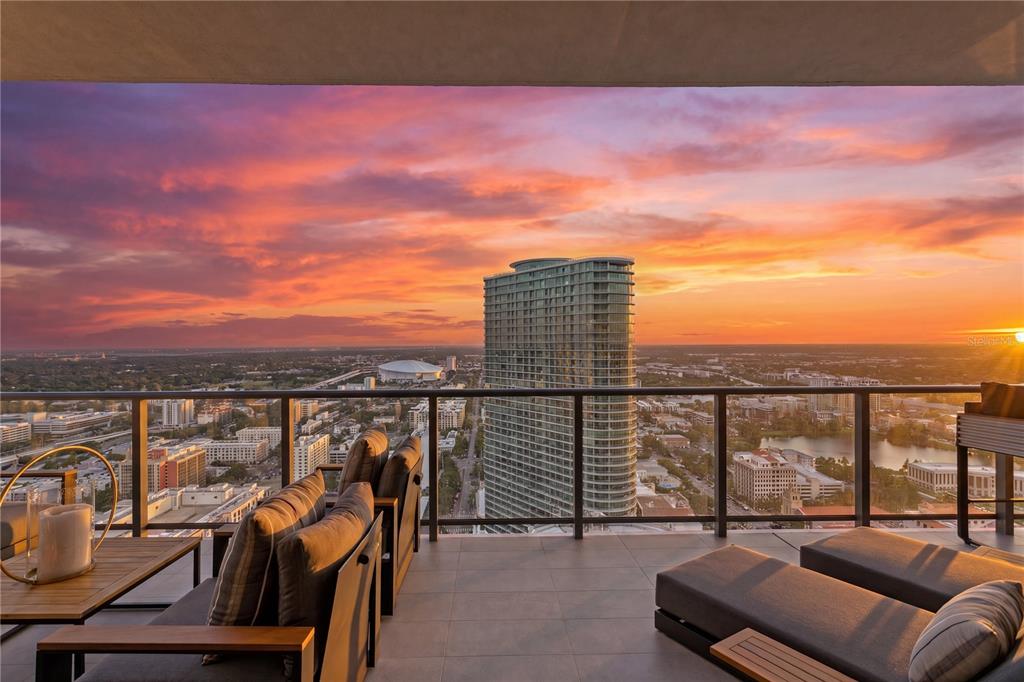 275 1ST AVENUE S UNIT 3906