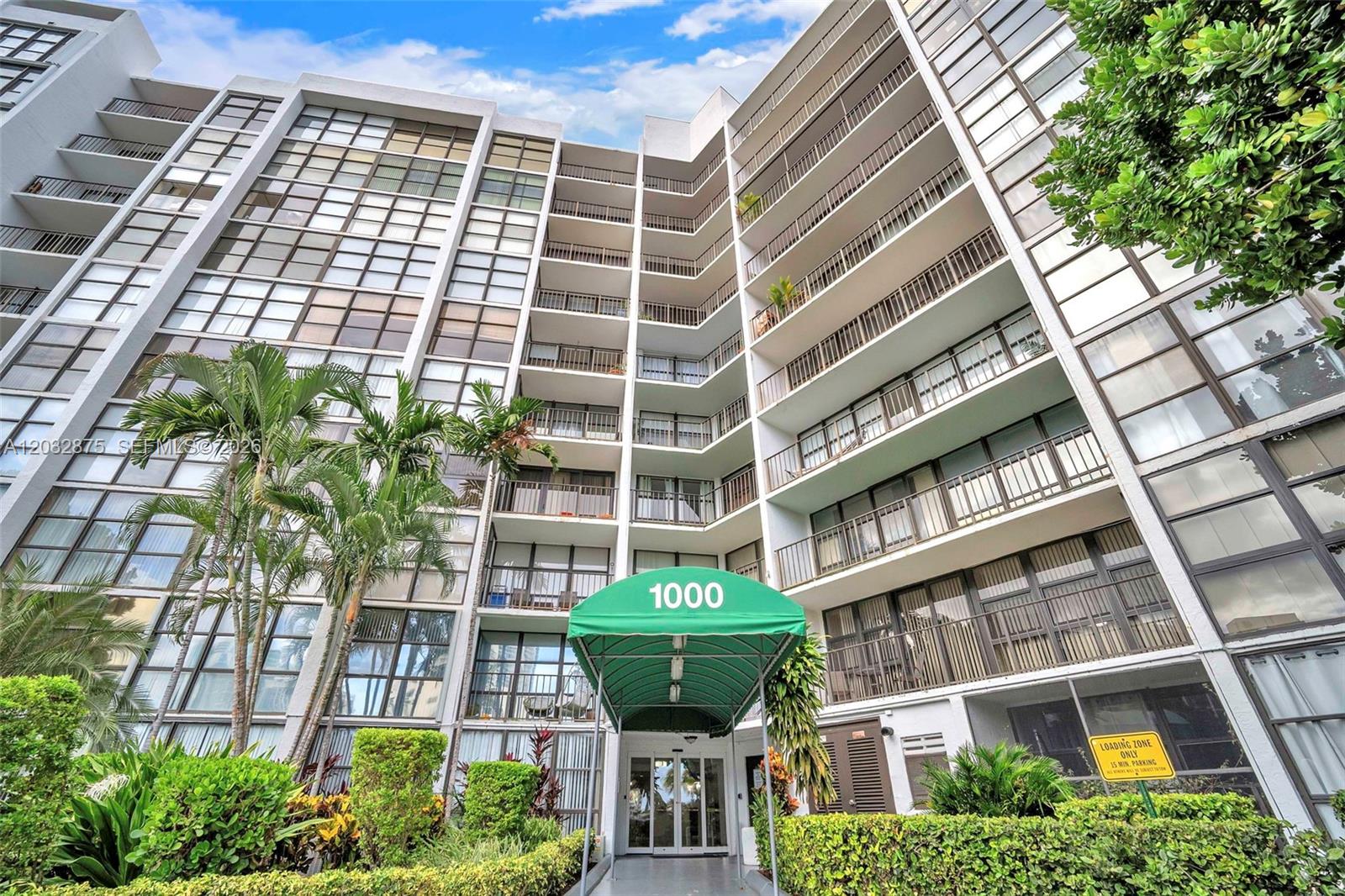1000 Parkview Dr # 229, Hallandale Beach FL 33009