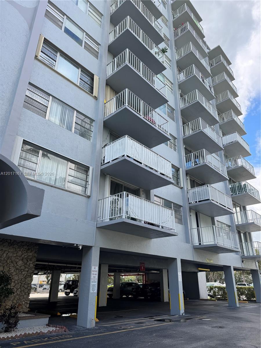 1470 NE 125th Ter # 205, North Miami FL 33161