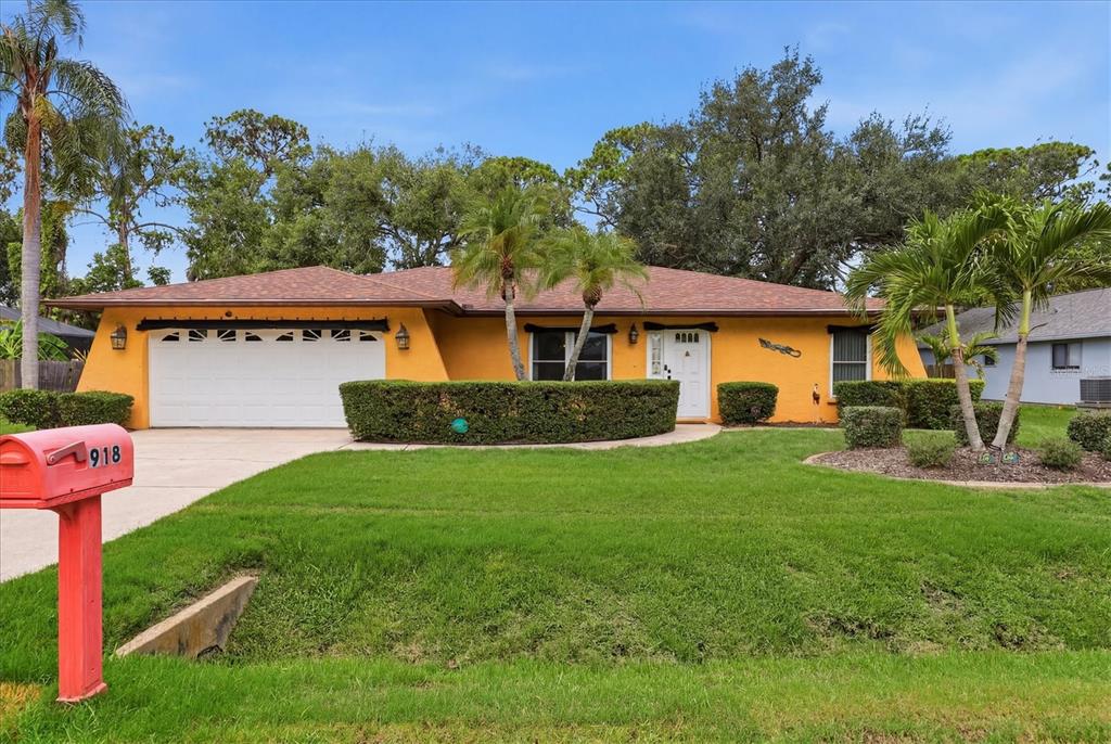 918 ELL WAY