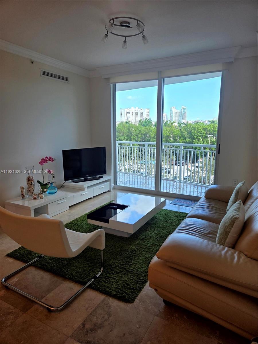 1755 E Hallandale Beach Blvd # 305E, Hallandale Beach FL 33009