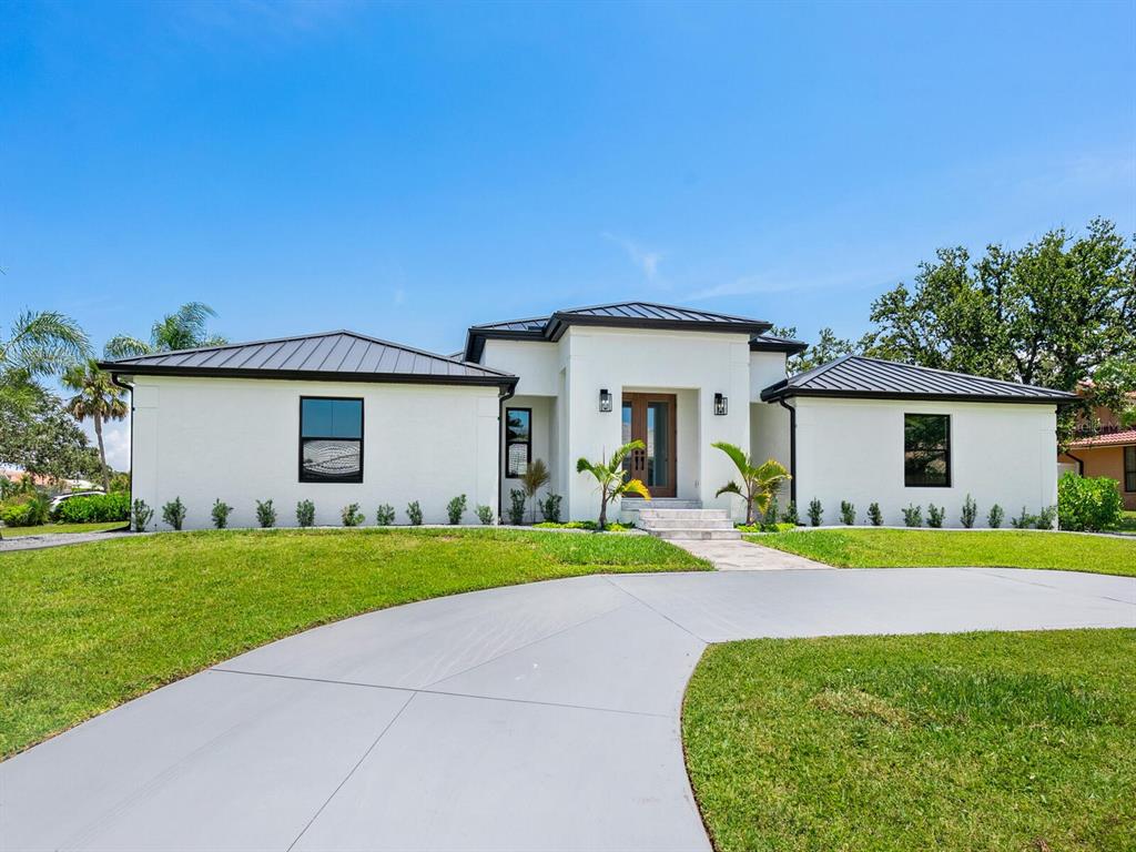 180 LOOKOUT POINT DRIVE