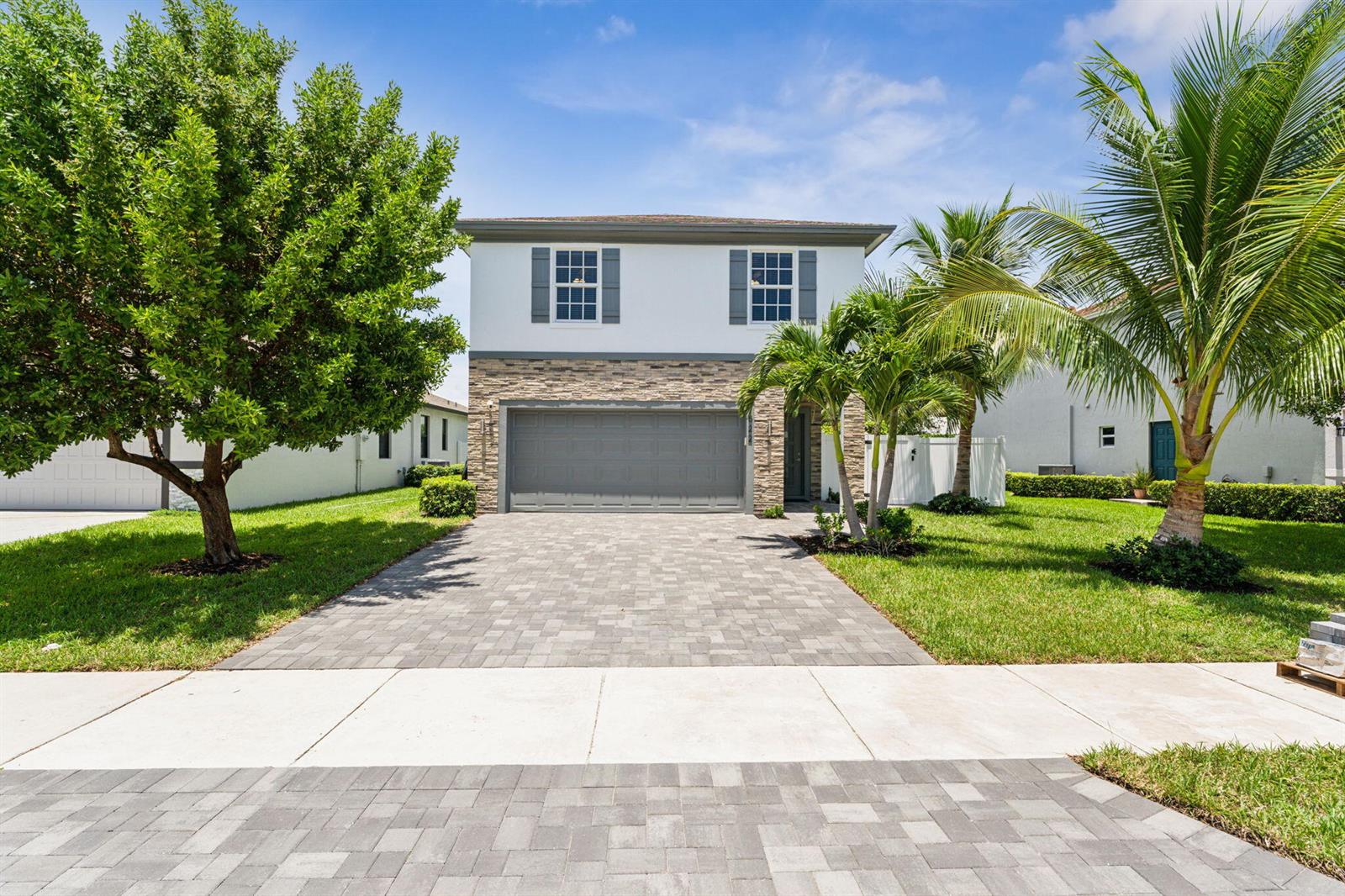 522 Lucky Lane, Delray Beach FL 33444