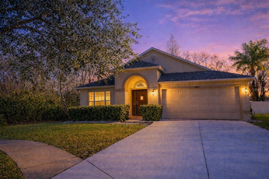 5843 COUNT TURF LANE