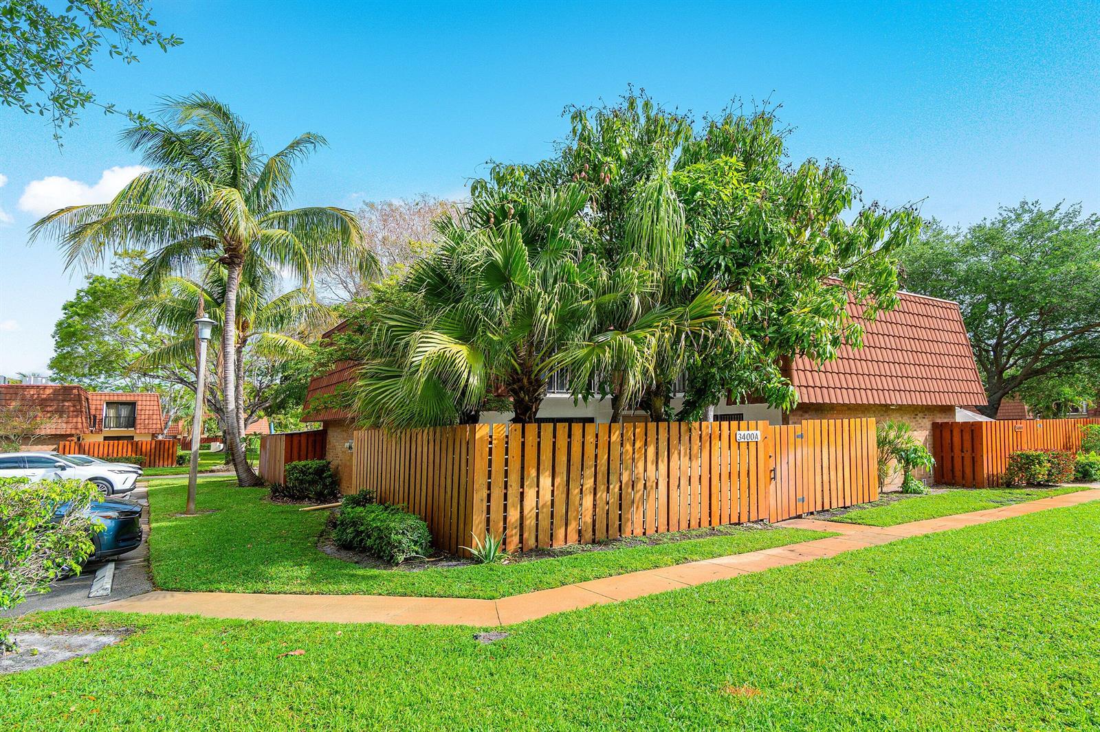 3400 Spanish Wells # a, Delray Beach FL 33445