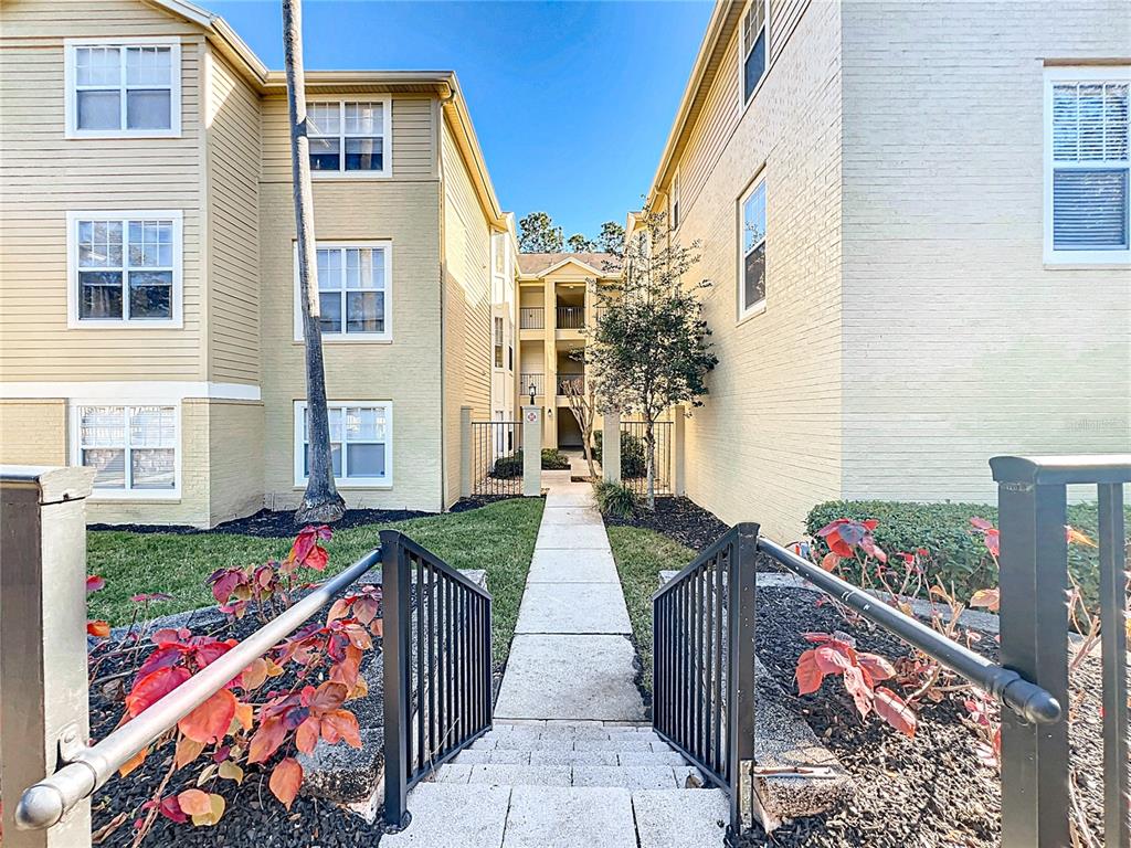 413 SUMMIT RIDGE PLACE UNIT 201