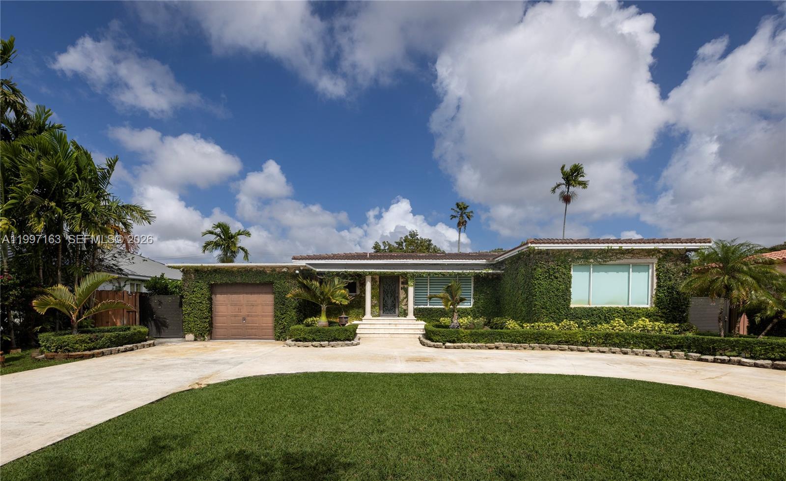 429 Deer Run, Miami Springs FL 33166