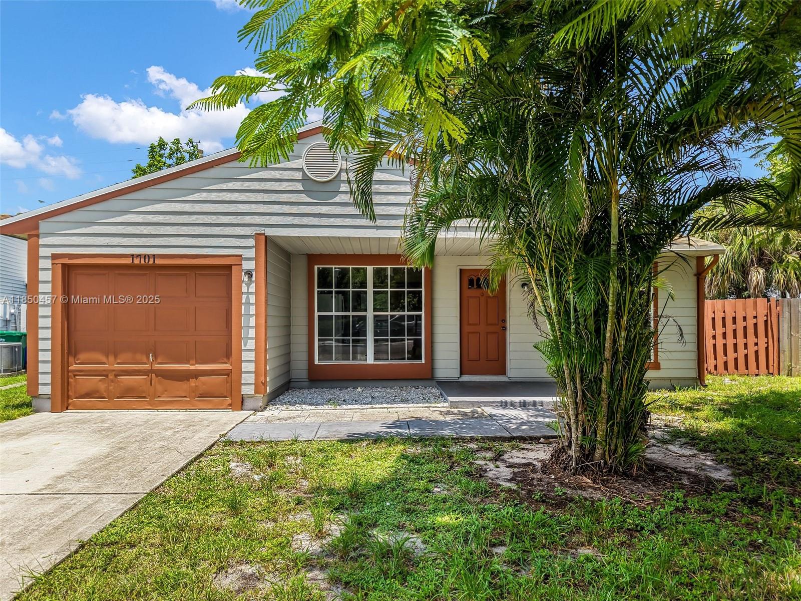 1701 SW 84th Ave, Miramar FL 33025