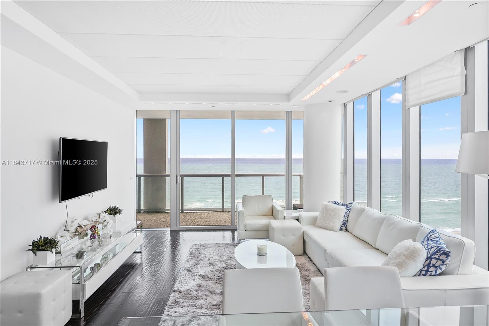 6799 Collins Ave # 1005, Miami Beach FL 33141