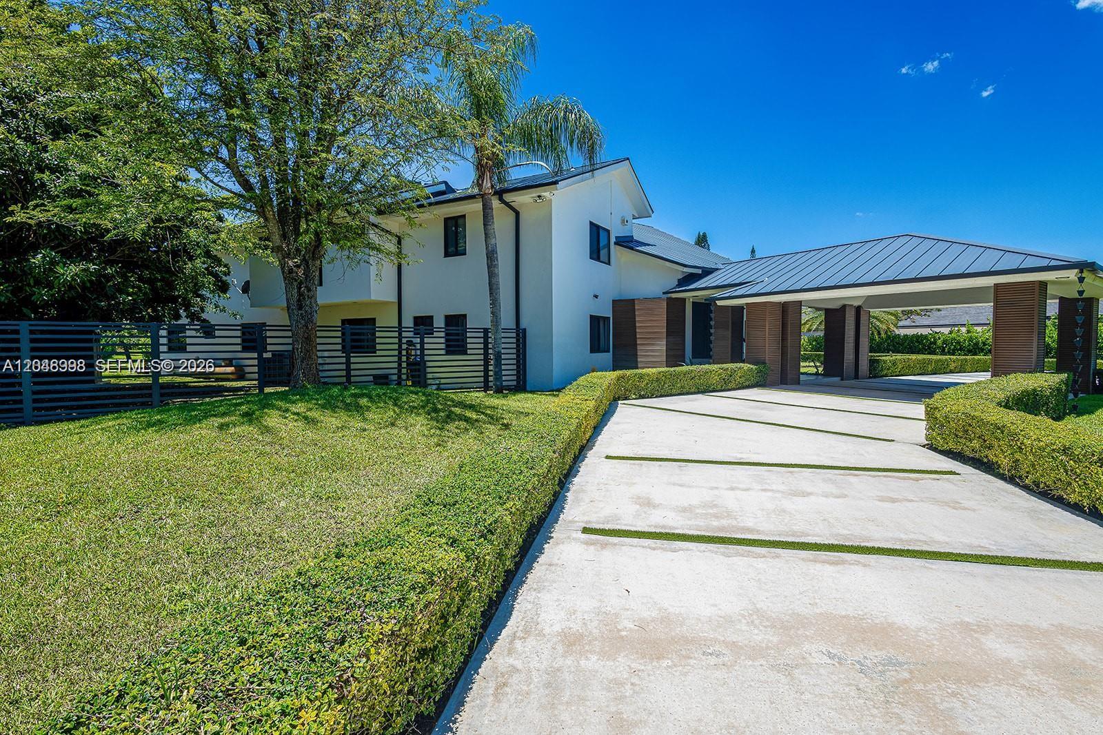 10506 SW 89 Place, Miami FL 33176