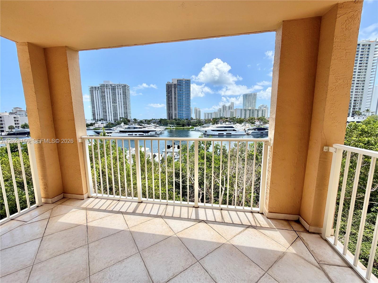 19877 E Country Club Dr # 3408, Aventura FL 33180