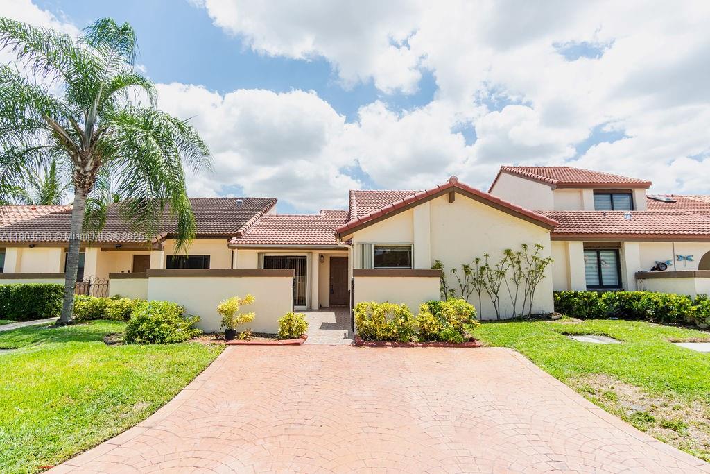 17359 NW 66th Ct, Hialeah FL 33015