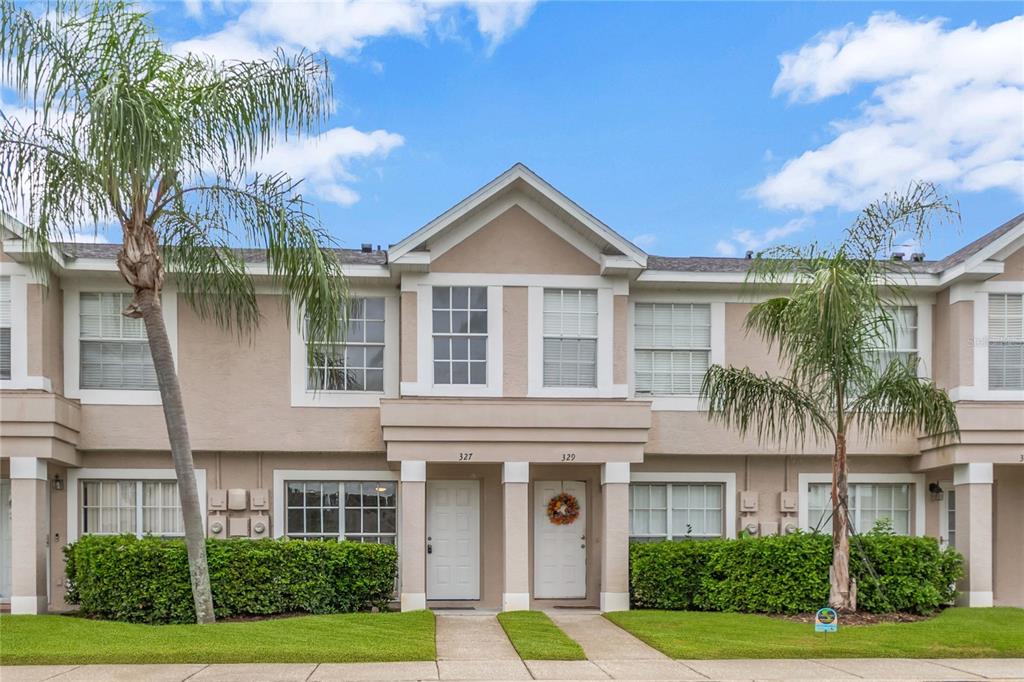 327 KENSINGTON LAKE CIRCLE