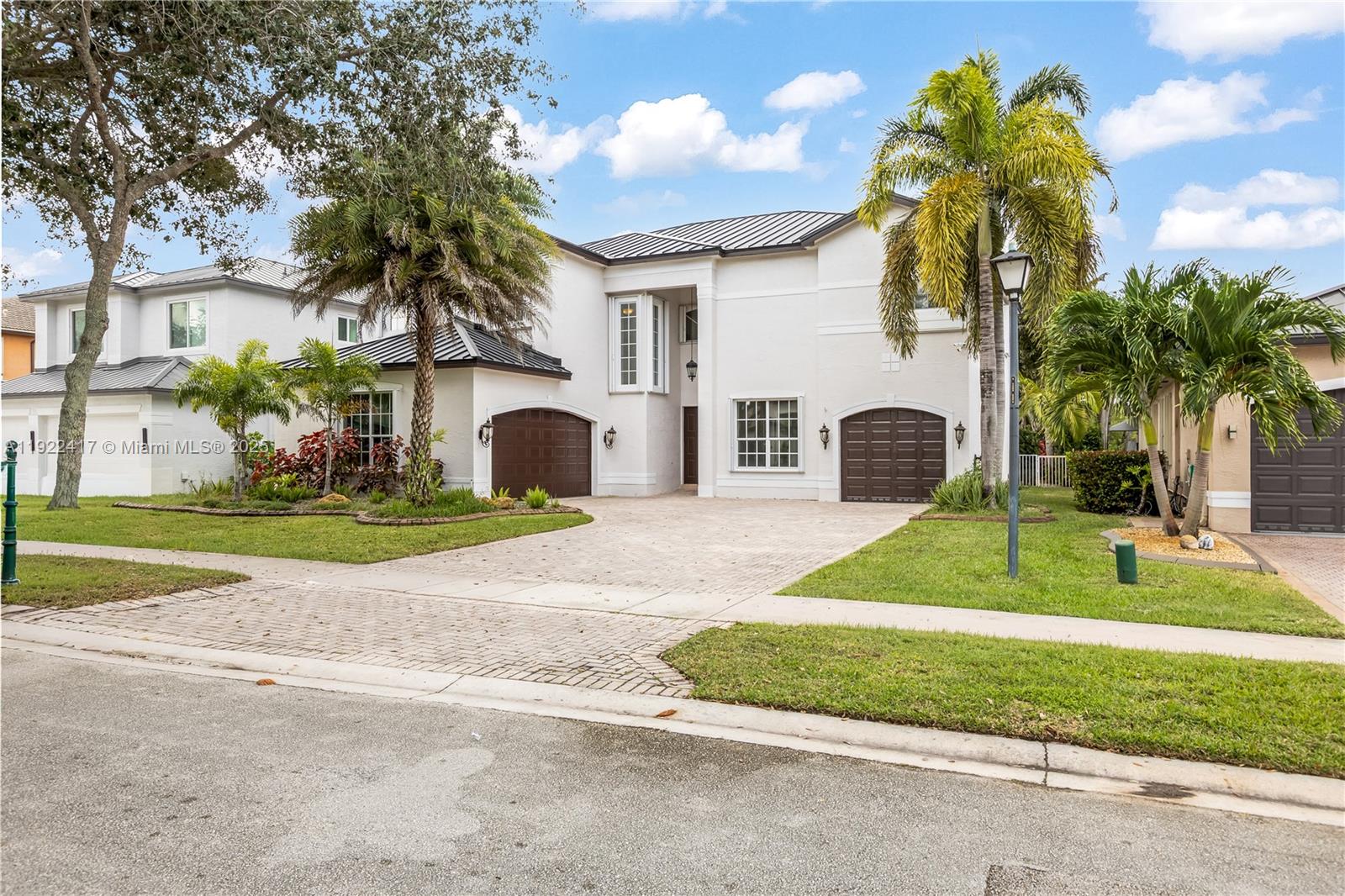 5028 SW 195th Ter, Miramar FL 33029