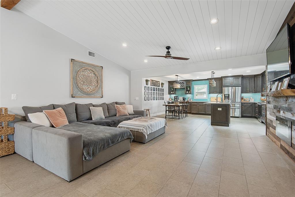 107 BURROUGHS DRIVE, PALM COAST, FL — photo 3 of 30