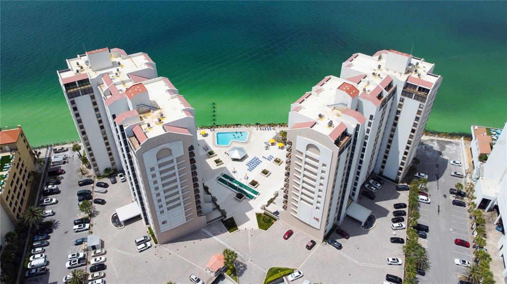 440 S GULFVIEW BOULEVARD UNIT 1002, CLEARWATER BEACH, FL — photo 2 of 30