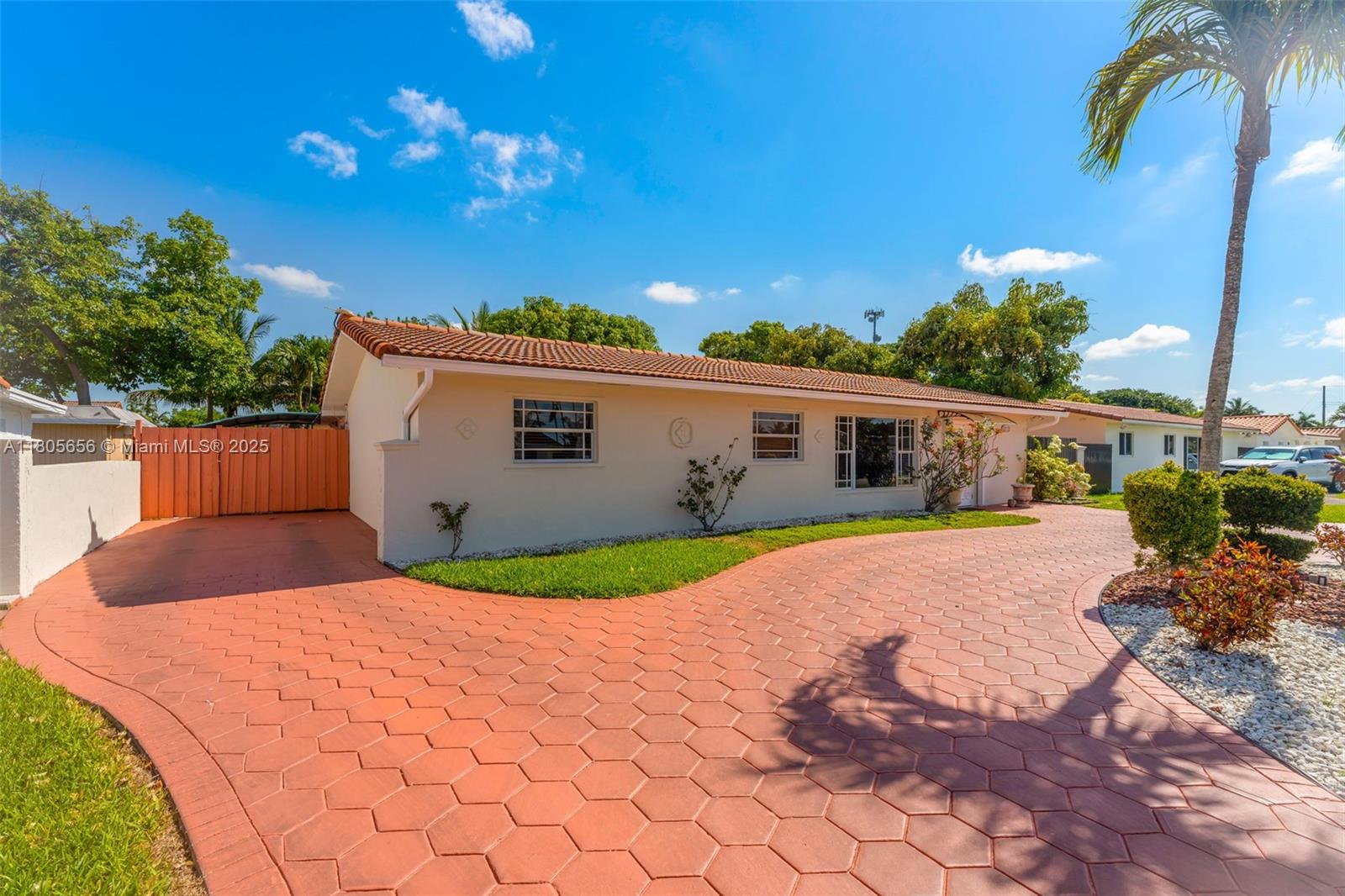 9875 SW 26th Ter, Miami FL 33165