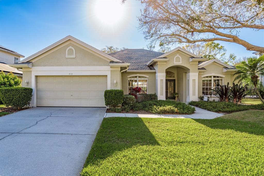 412 PINEWOOD DRIVE