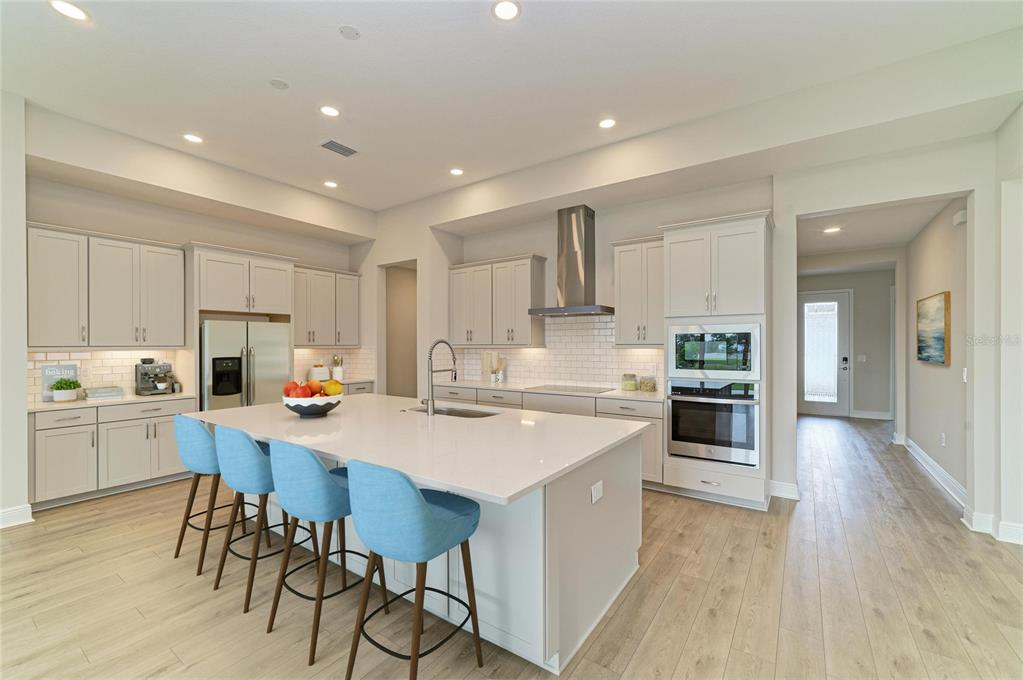 13125 LONG VALLEY CIRCLE, SPRING HILL, FL — photo 2 of 30