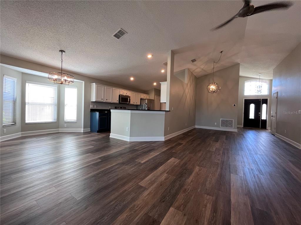 3705 SEMINOLE DRIVE, ORLANDO, FL — photo 2 of 20