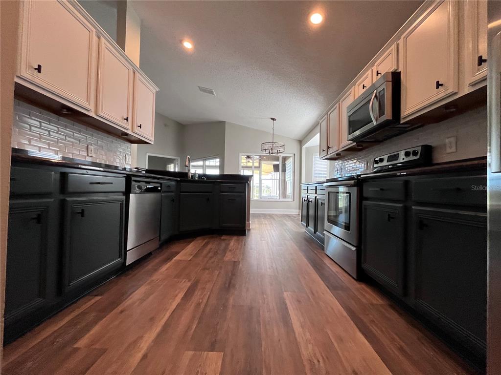 3705 SEMINOLE DRIVE, ORLANDO, FL — photo 4 of 20