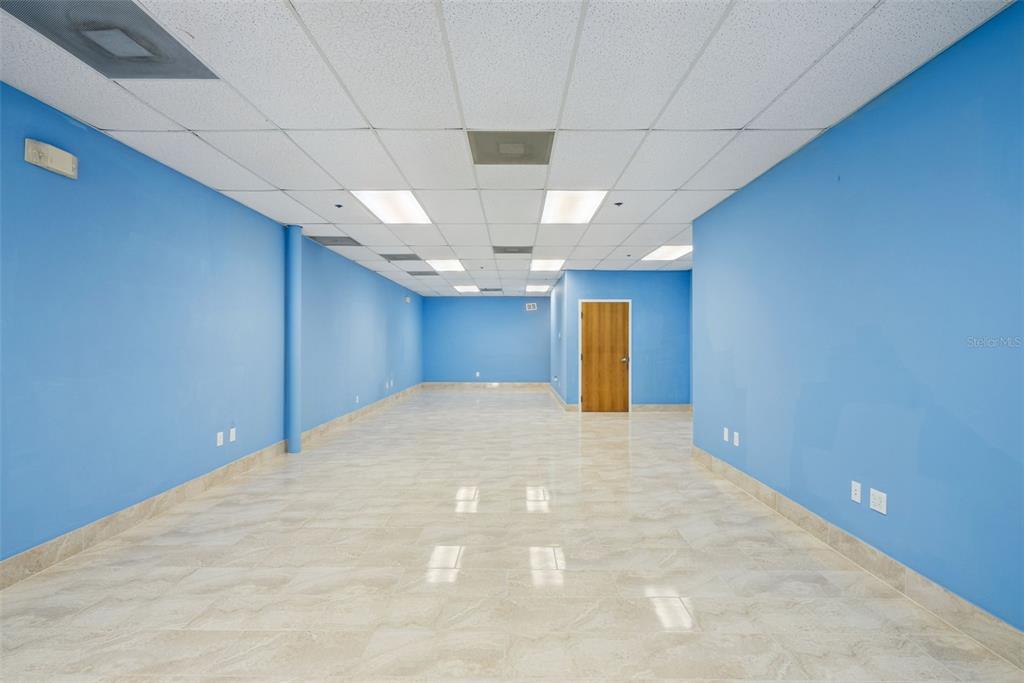 925 S SEMORAN BOULEVARD UNIT 103