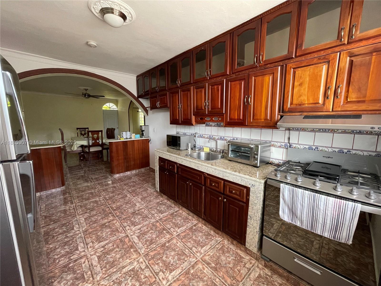 CARR #5 CASA#3, DR, DR — photo 4 of 18