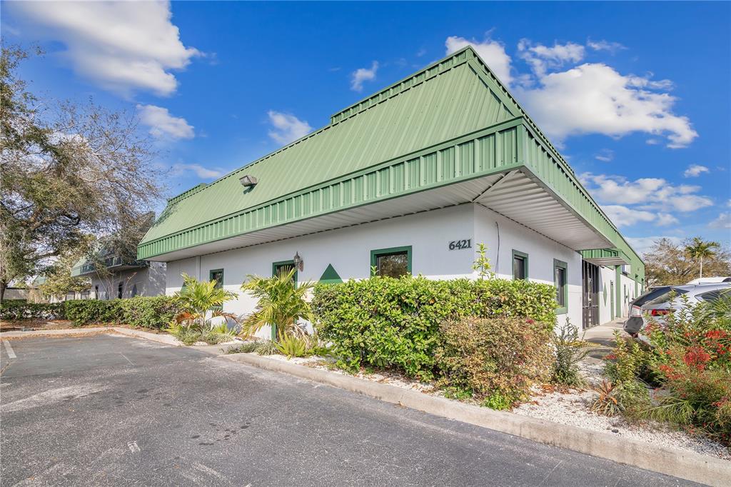 6421 PINECASTLE BOULEVARD UNIT 1