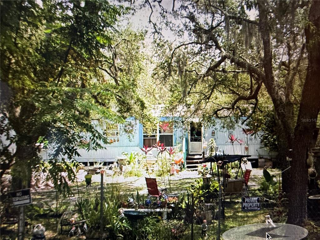 13306 VIVIAN LANE