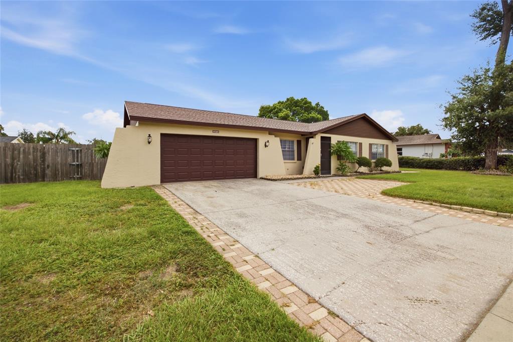 2971 FOREST CIRCLE, SEFFNER, FL — photo 2 of 30