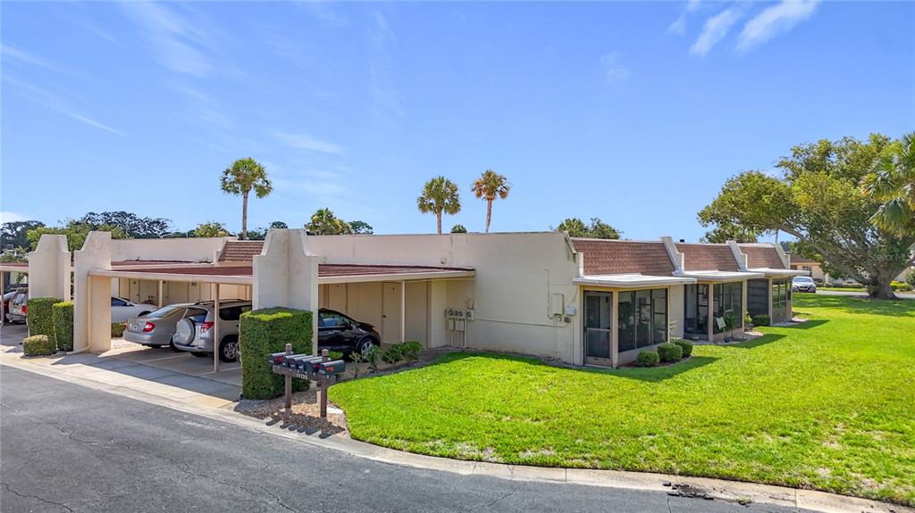 11135 CARRIAGE HILL DRIVE UNIT 6