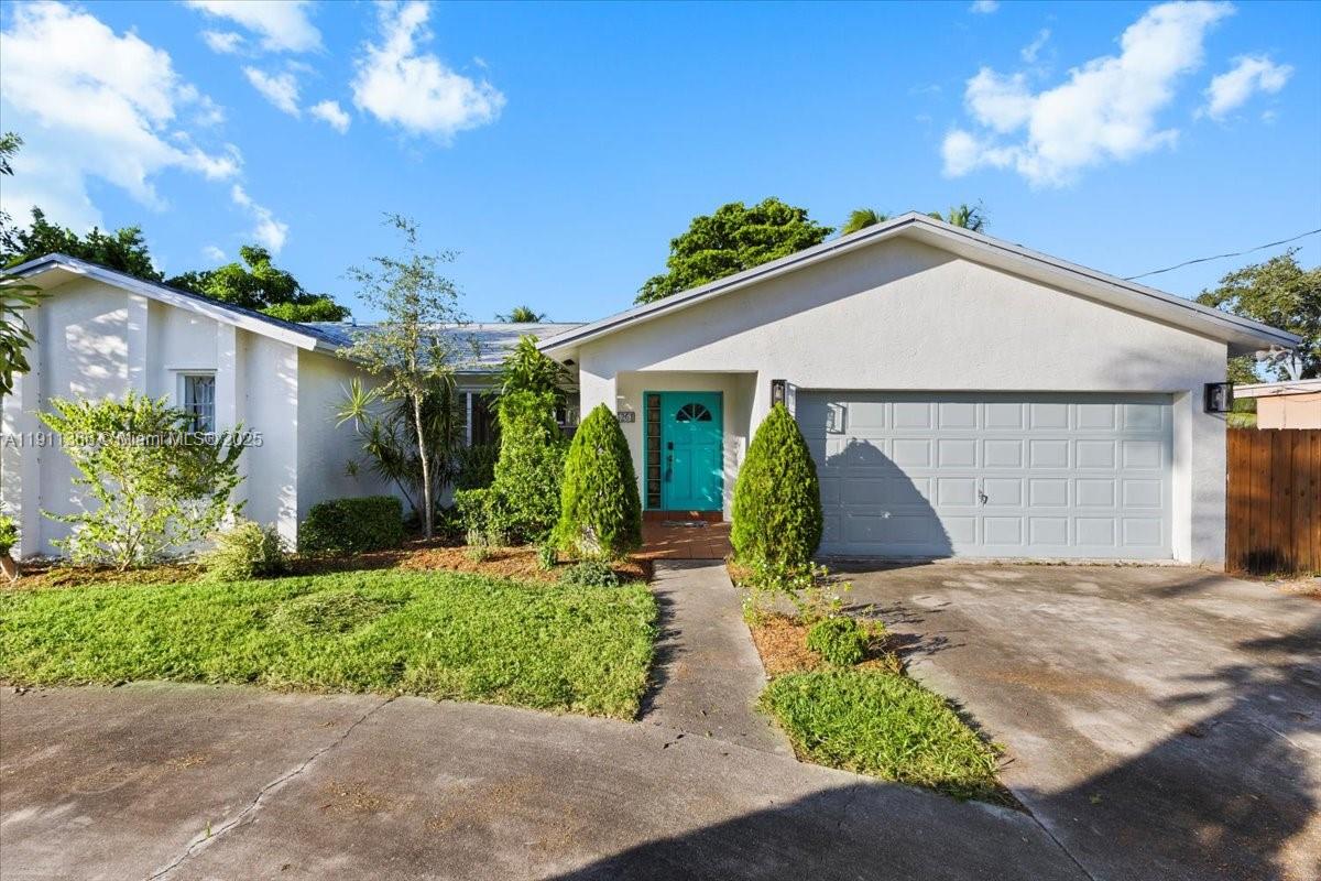 5261 SW 23rd St, West Park FL 33023
