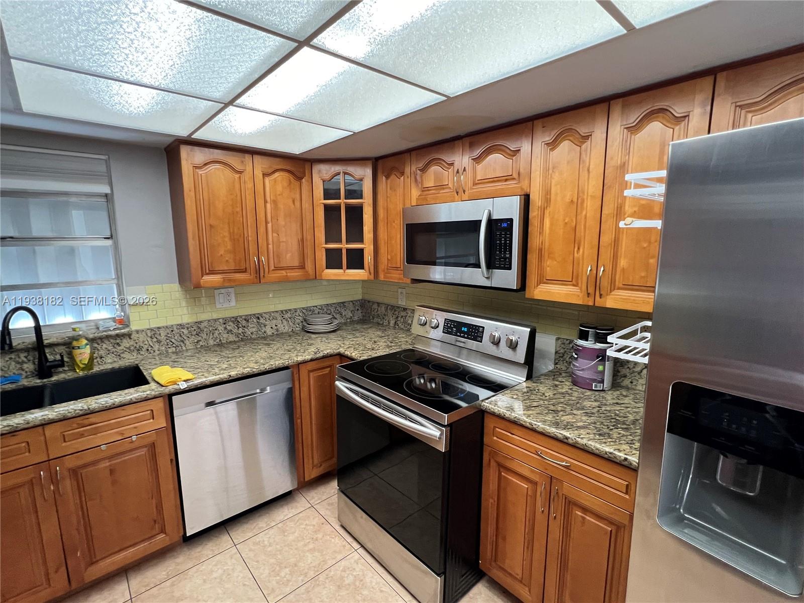 7521 W Sunrise Blvd # A2, Plantation FL 33313