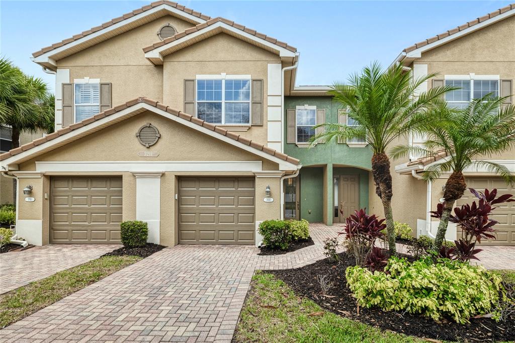 3211 COTTONWOOD BEND UNIT 702